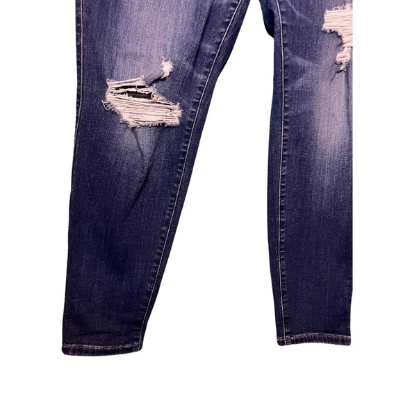 *NOT AVAILABLE* Torrid Size 20S Jegging Distressed Medium Wash
Premium Stretch - Picture 3 of 11